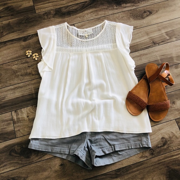 AE Soft Khaki Short - Picture 2 of 7